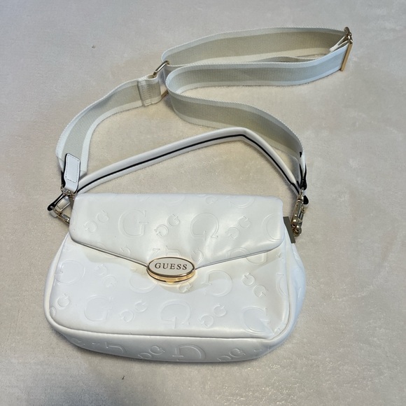Guess White Embossed Crossbody Bag - Picture 1 of 6